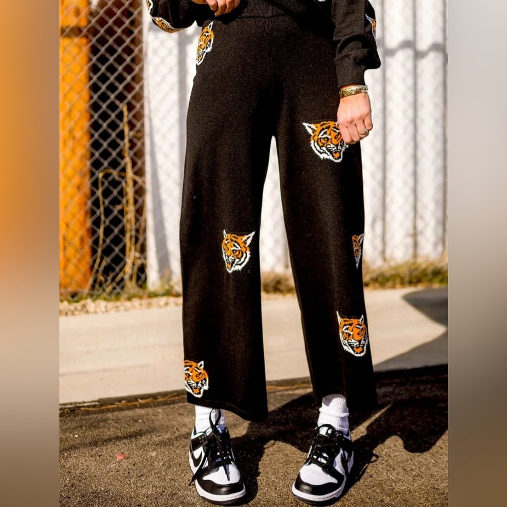 Tiger Pants | Dressed in LALA - Picture 2 of 7